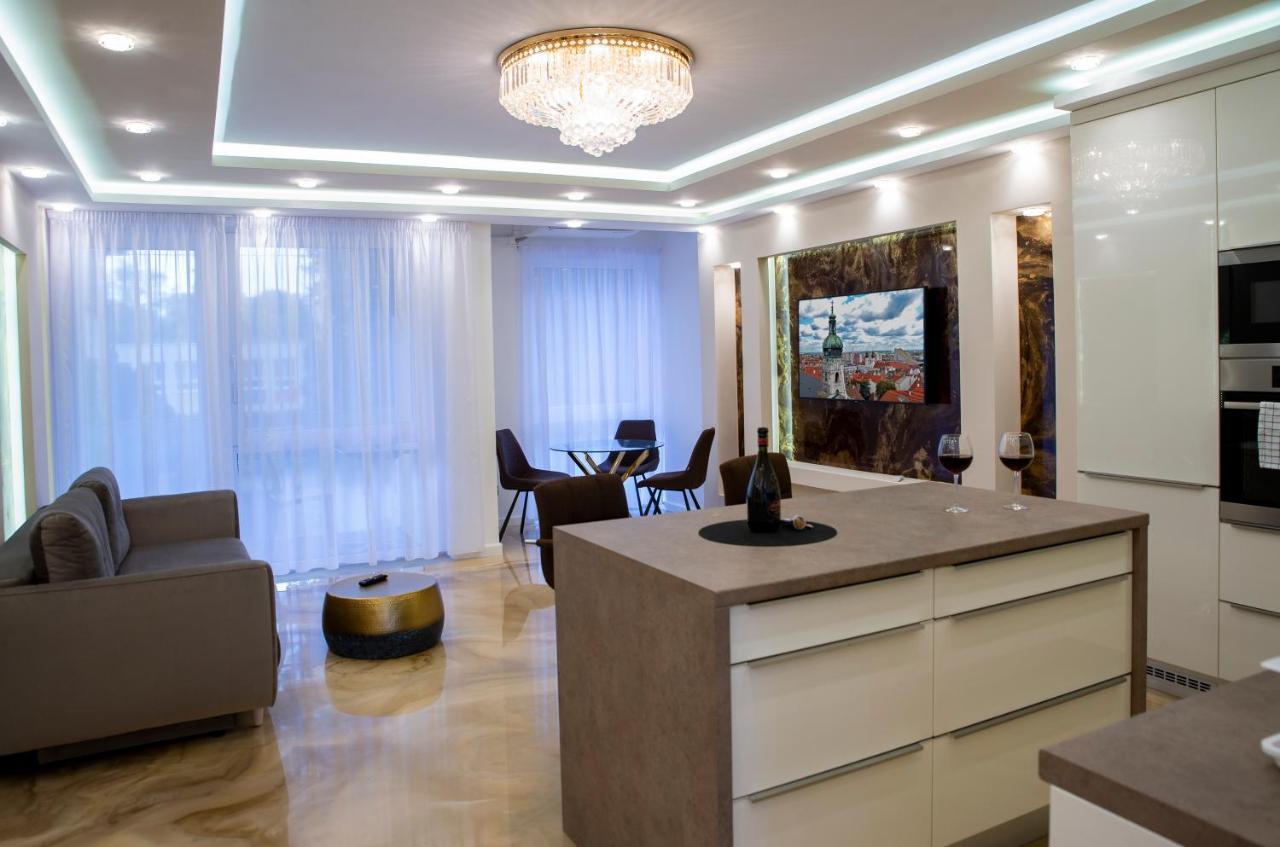 Dream Apartman 2 With Free Parking غيور المظهر الخارجي الصورة